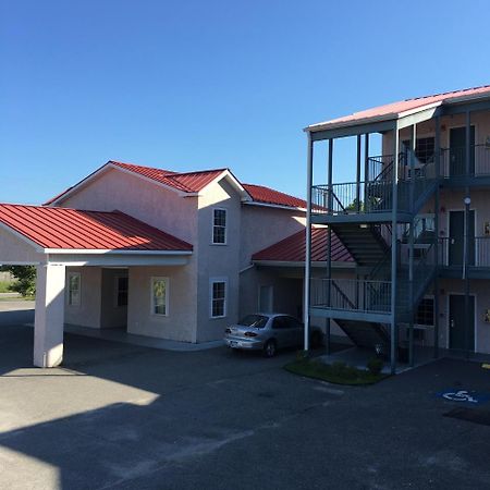 شاطئ ميرتل Road Side Inn المظهر الخارجي الصورة
